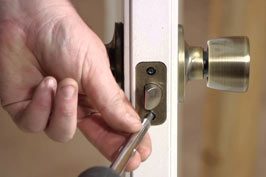 Locksmith Master Shop Cleveland, OH 216-606-9131 Locksmith Master Shop Cleveland, OH 216-606-9131